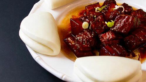 Braised Pork Belly Steam Breads